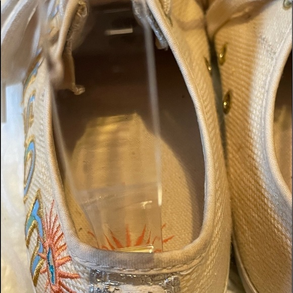 Women’s KITSON LA Boho Textile SNEAKERS Size 9 - Picture 13 of 16